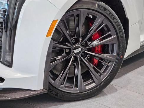 New 2026 Cadillac CT5 V Blackwing w/ Carbon Fiber 2 Package image 6