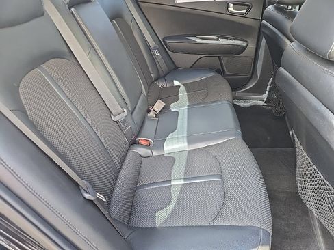 Used 2020 Kia Optima S FWD image 29