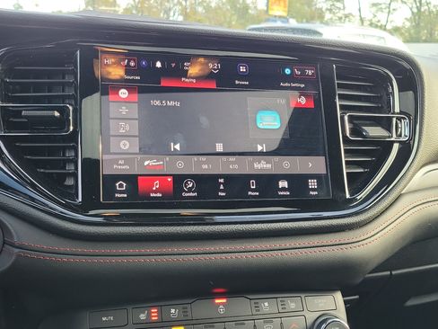 Used 2023 Dodge Durango GT AWD/4WD image 26