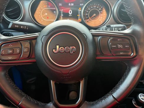 Used 2021 Jeep Wrangler Sport AWD/4WD image 16