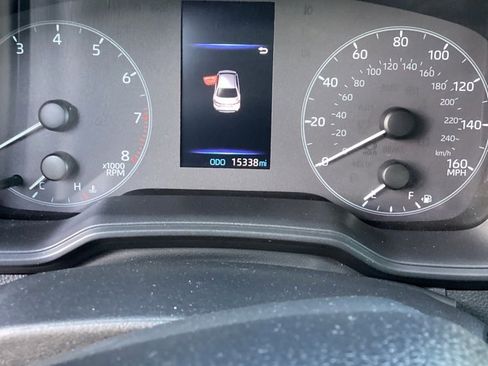 Used 2025 Toyota Corolla LE image 11