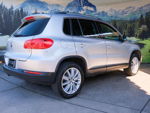 Used 2016 Volkswagen Tiguan SE FWD image 5