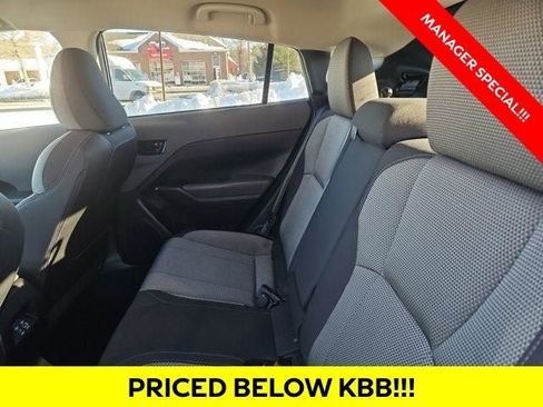 Used 2024 Subaru Crosstrek 2.0i Premium image 50