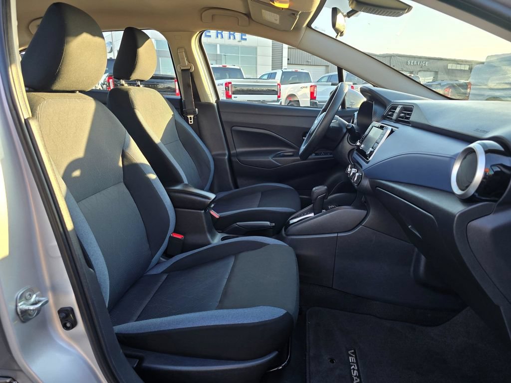 Used 2024 Nissan Versa SV FWD image 15