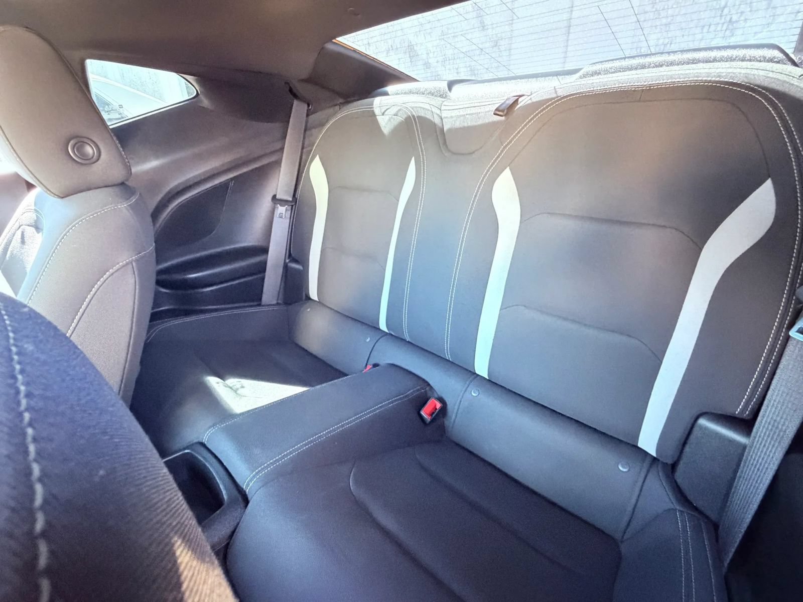 Used 2020 Chevrolet Camaro LT w/ Technology Package RWD image 15