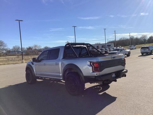 Used 2019 Ford F150 Raptor w/ Equipment Group 802A Luxury image 6
