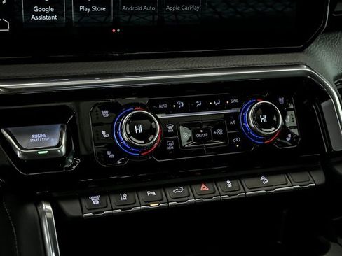 New 2026 GMC Sierra 2500 Denali w/ Denali Reserve Package image 17