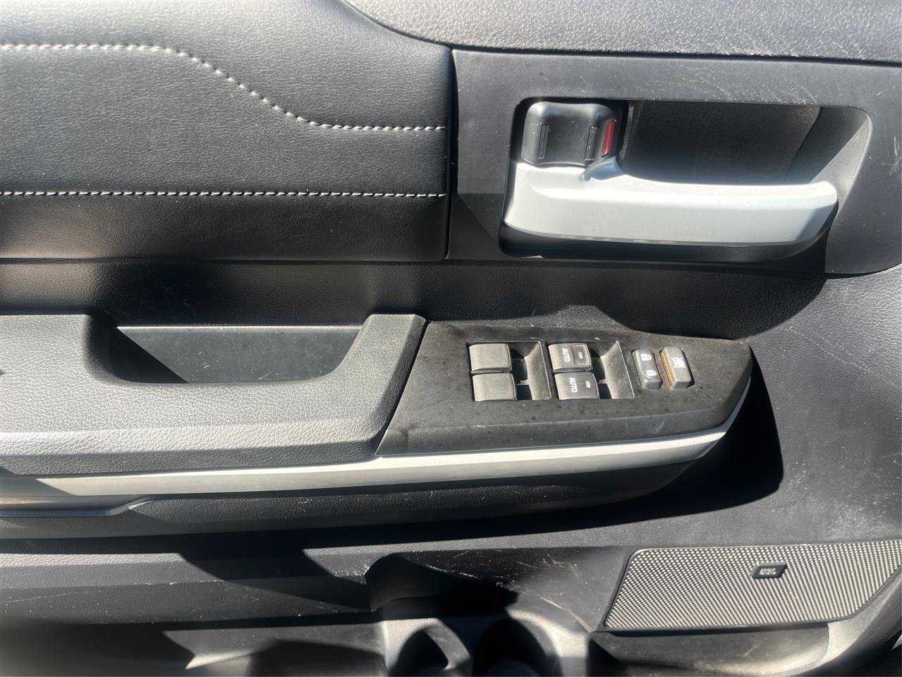 Used 2019 Toyota Tundra Limited w/ Limited Premium Package AWD/4WD image 20