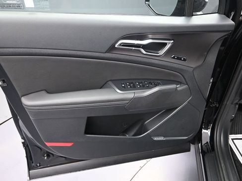 New 2026 Kia Sportage SX image 10
