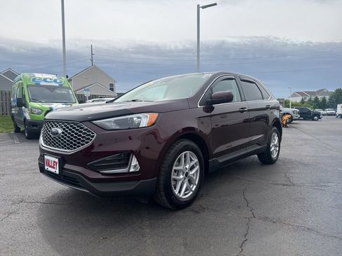 Used 2024 Ford Edge SEL w/ Convenience Package AWD/4WD image 2