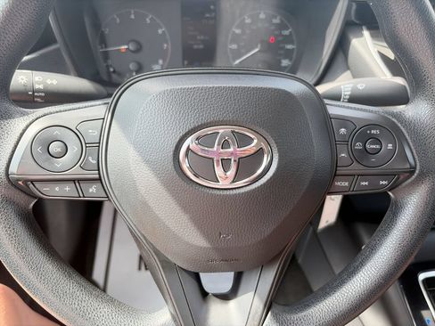 Used 2024 Toyota Corolla LE FWD image 21