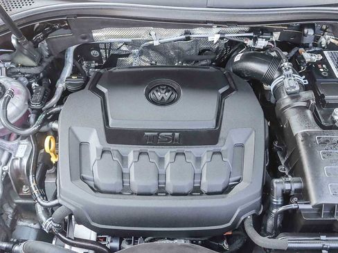 Used 2022 Volkswagen Tiguan SE image 25