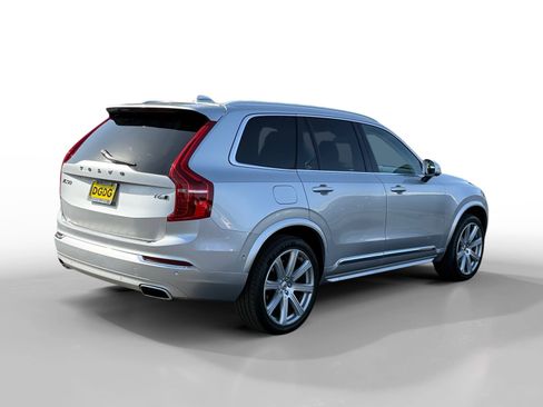 Used 2018 Volvo XC90 T6 Inscription w/ Convenience Package image 5