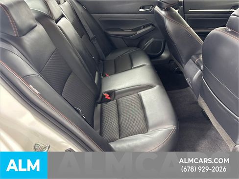 Used 2025 Nissan Altima 2.5 SR image 17