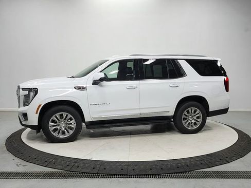 Used 2025 GMC Yukon Denali RWD image 4