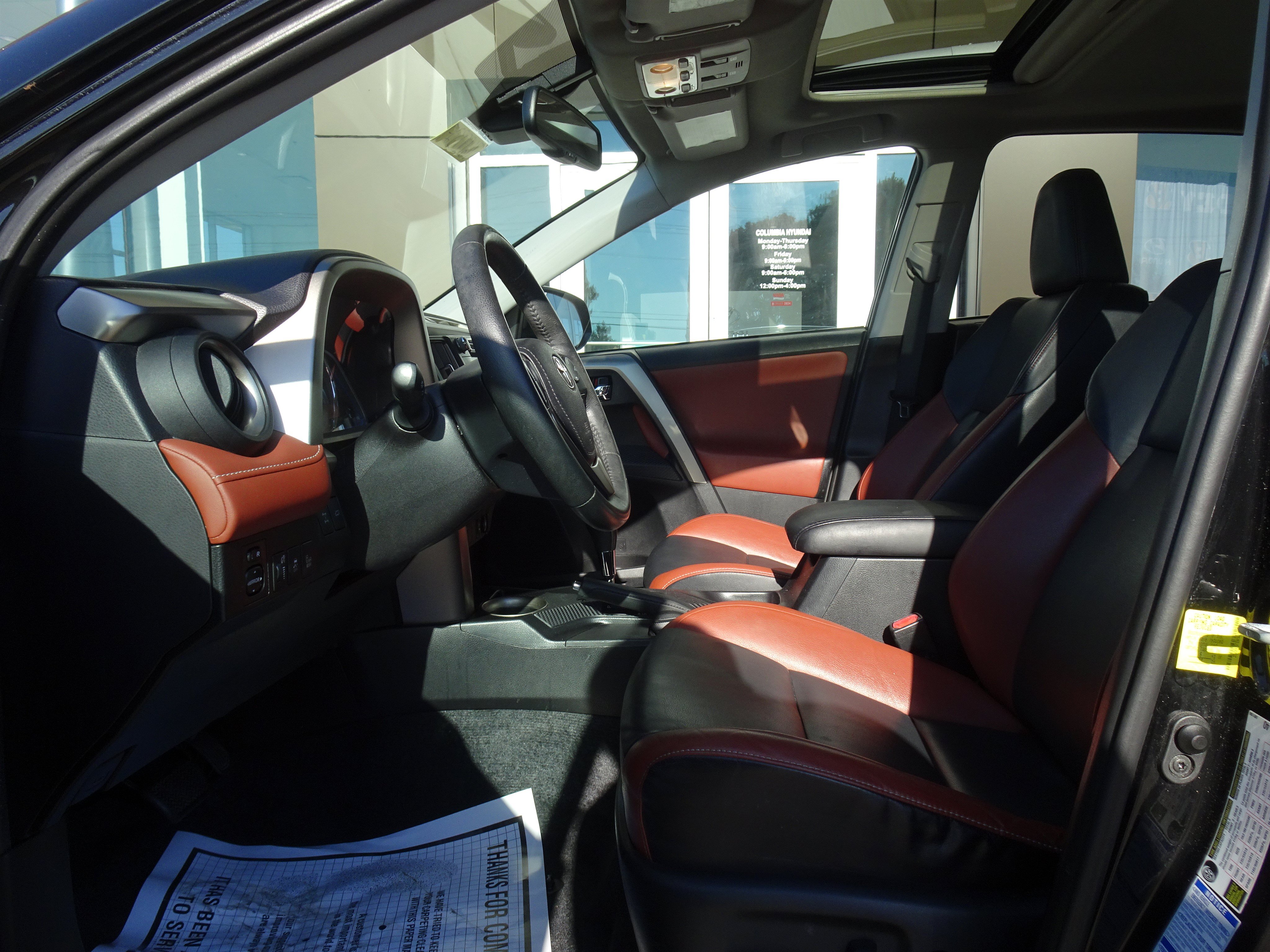 Used 2014 Toyota RAV4 Limited w/ Technology Package AWD/4WD image 8