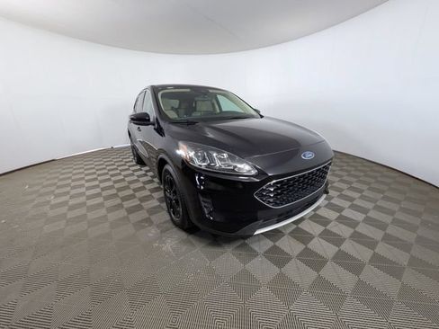 Used 2020 Ford Escape SE FWD image 28