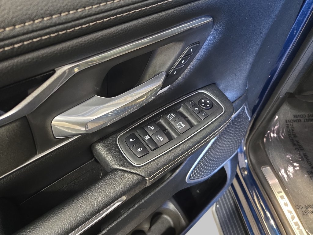 Used 2020 RAM 1500 Laramie w/ Sport Appearance Package AWD/4WD image 32