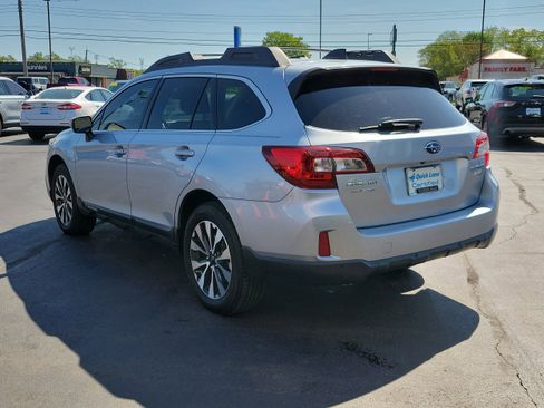Used 2017 Subaru Outback 2.5i Limited AWD/4WD image 4
