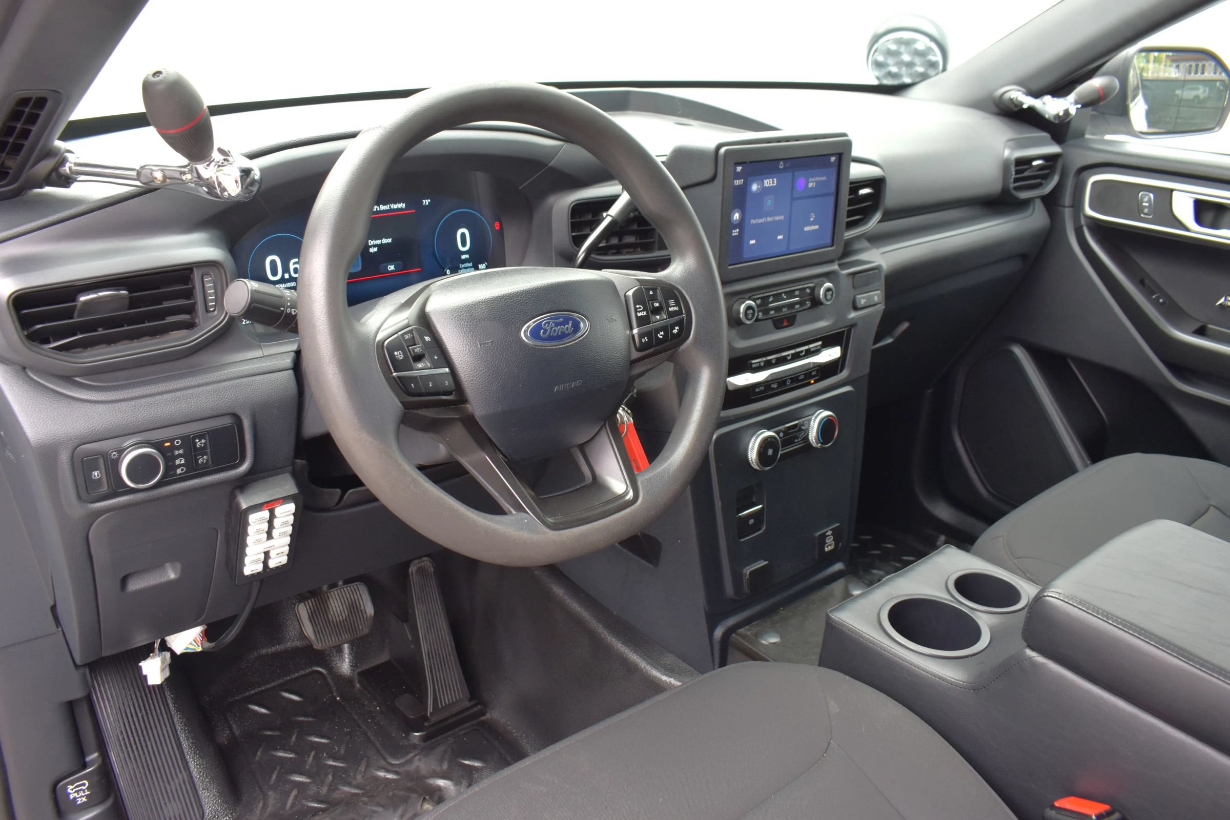Used 2025 Ford Explorer 4WD Police Interceptor image 12
