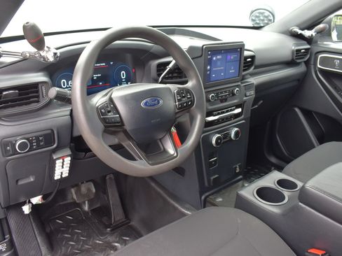 Used 2025 Ford Explorer 4WD Police Interceptor image 12