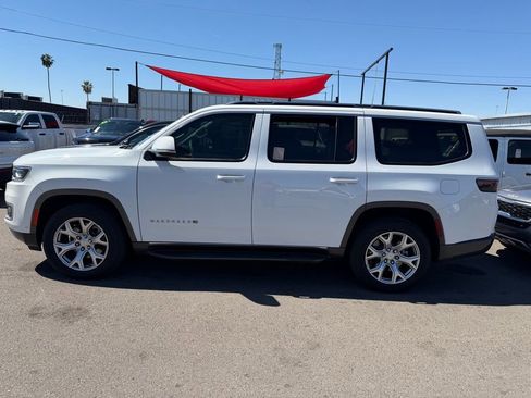 Used 2022 Jeep Wagoneer Series I w/ Premium Group I image 6