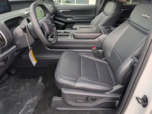 New 2025 Ford Expedition Platinum w/ Stealth Performance Package image 13