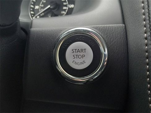 Used 2024 Nissan Armada Platinum w/ Captain's Chairs Package image 26