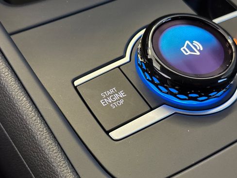 New 2025 Volkswagen Tiguan S image 22