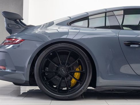 Used 2018 Porsche 911 GT3 image 23