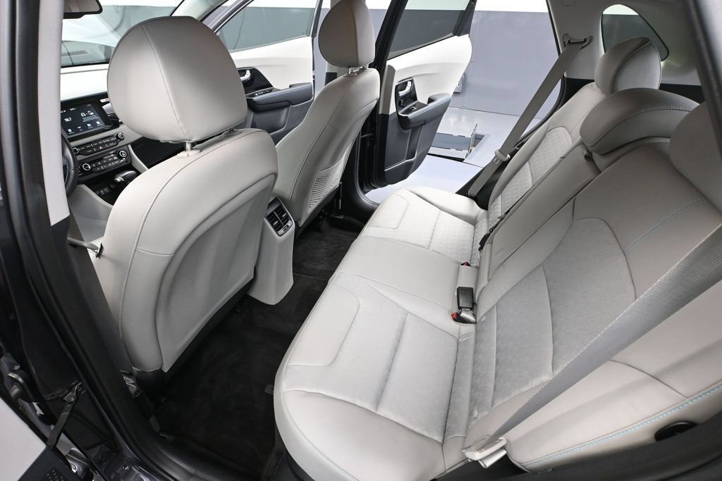 Used 2019 Kia Niro EX FWD image 29
