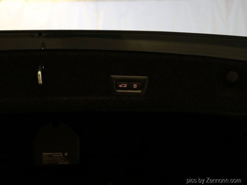 Certified 2025 BMW 330i xDrive Sedan image 31