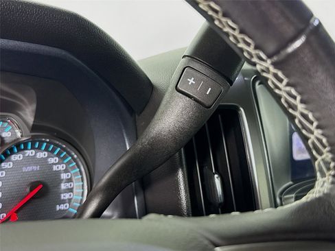 Used 2019 Chevrolet Silverado 1500 LT w/ All Star Edition image 17