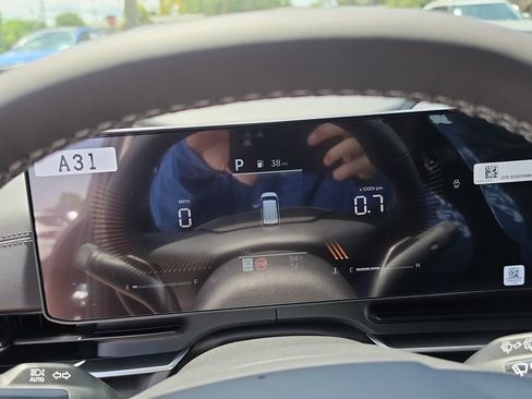 New 2027 Kia Carnival EX FWD image 33