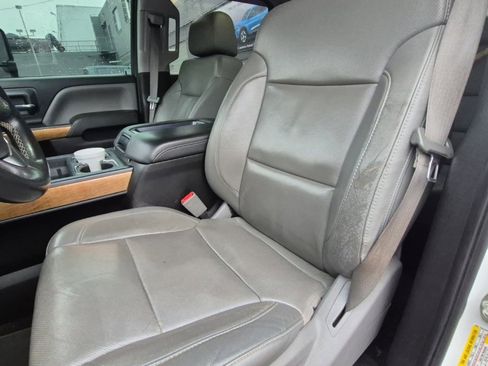 Used 2015 Chevrolet Silverado 2500 LTZ w/ LTZ Plus Package image 9