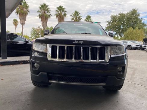 Used 2013 Jeep Grand Cherokee Limited w/ Luxury Group II image 6