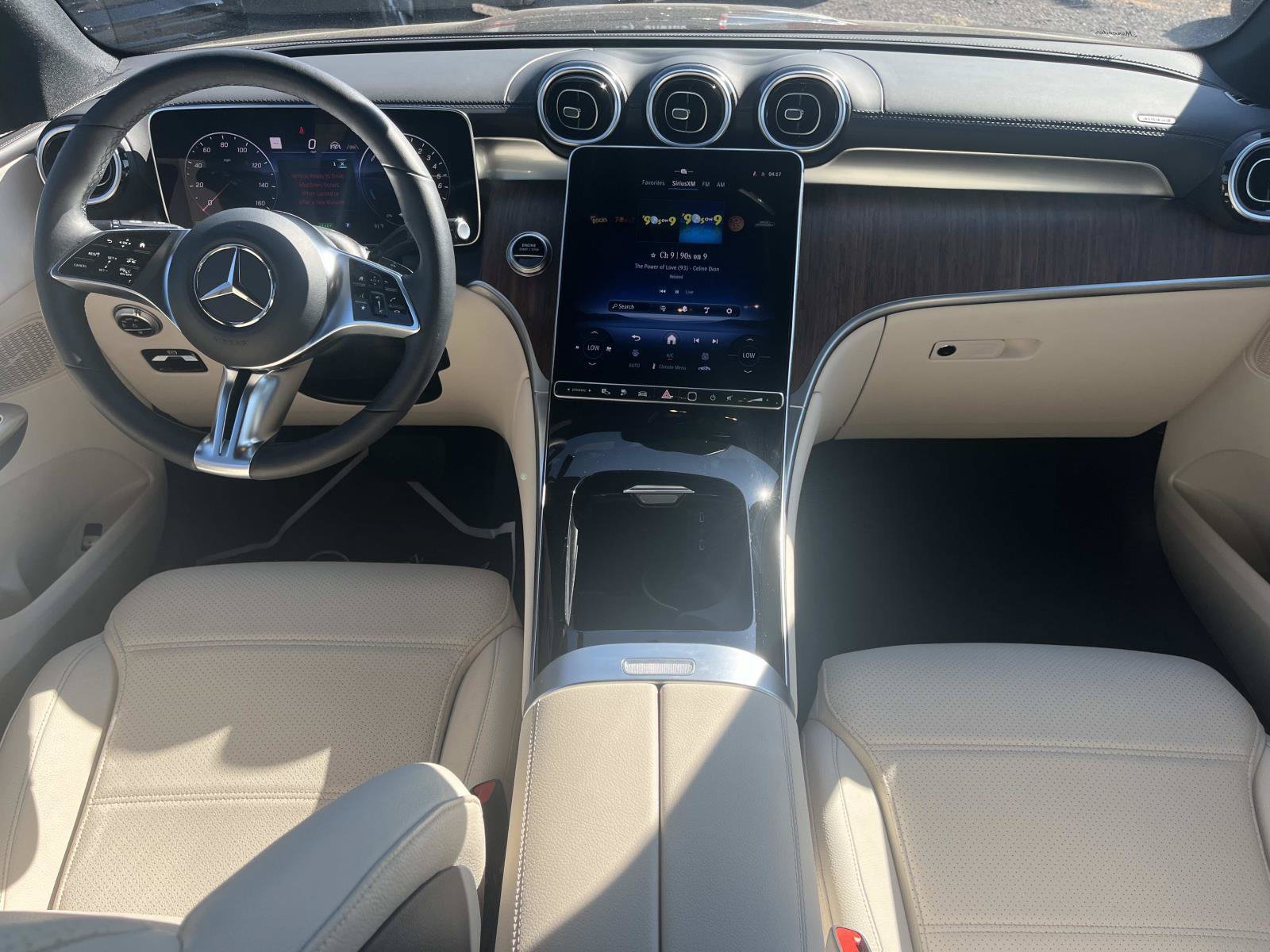 Certified 2025 Mercedes-Benz GLC 350e 4MATIC image 16
