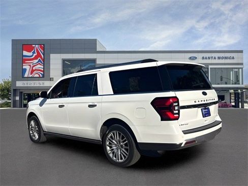 Certified 2022 Ford Expedition Max Limited image 4