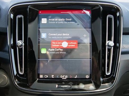 New 2024 Volvo C40 P8 Recharge Plus w/ Climate Package image 17