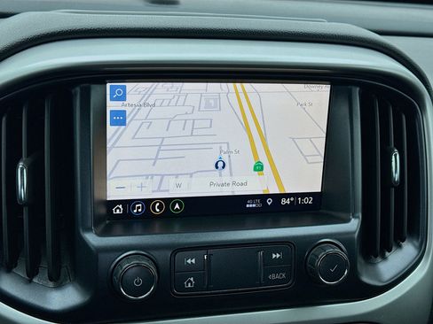 Used 2021 Chevrolet Colorado LT w/ Safety Package image 9