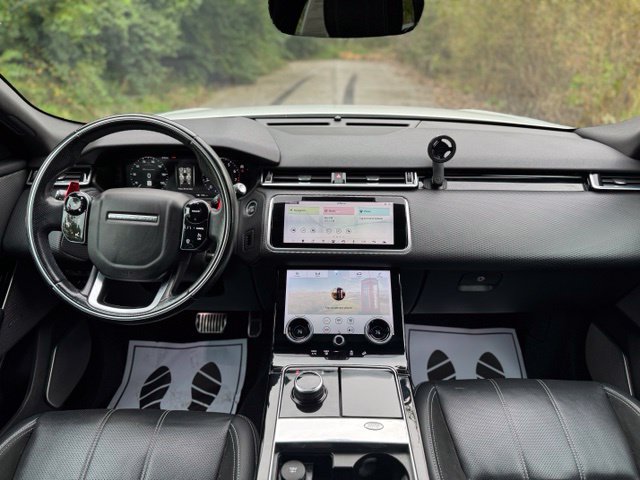 Used 2018 Land Rover Range Rover Velar R-Dynamic SE AWD/4WD image 21