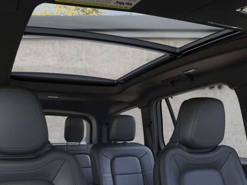 New 2025 Lincoln Aviator Reserve w/ Equipment Group 201A image 44