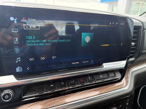 Used 2023 Chevrolet Silverado 1500 LT AWD/4WD image 59
