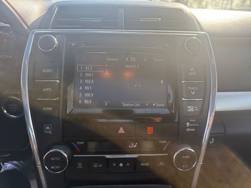 Used 2015 Toyota Camry XSE w/ Advanced Technology Package FWD image 21