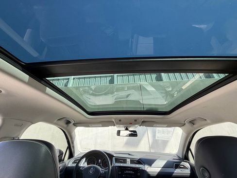 Used 2021 Volkswagen Tiguan SE image 13