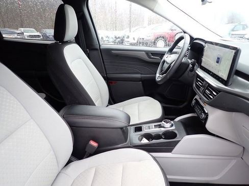 Used 2023 Ford Escape Active w/ Tech Pack #1 image 10