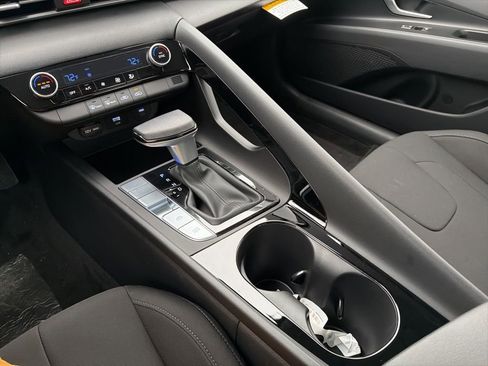 New 2026 Hyundai Elantra Blue image 26