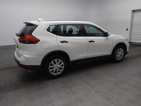 Used 2017 Nissan Rogue S image 10