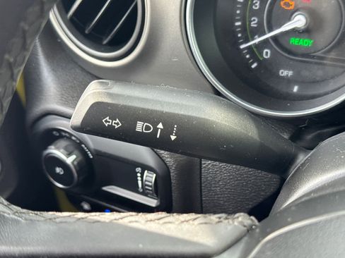 Used 2023 Jeep Wrangler Unlimited w/ Convenience Group image 19