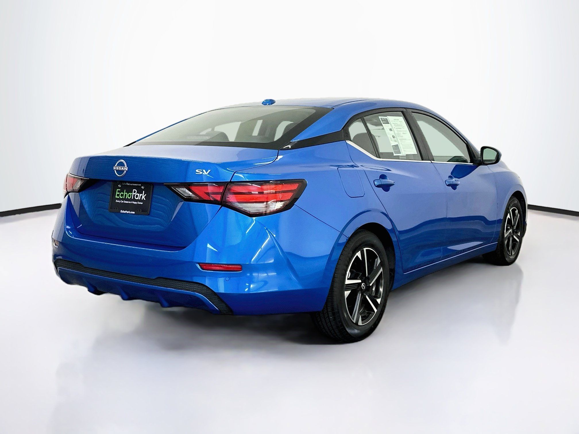 Used 2024 Nissan Sentra SV FWD image 9
